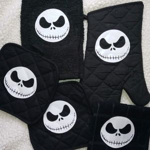 Nightmare before Christmas Jack Skellington Kitchen Oven Mitt Set